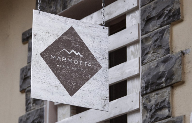 Street sign Marmotta Alpin Hotel